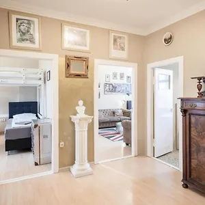 Apartment Marquardt