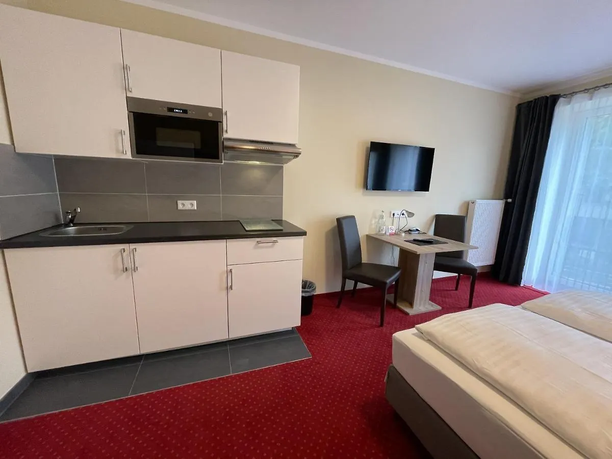 Palm Premium Hotel & Apartments Dusseldorf 3*,